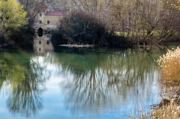 Άποψη Του Ποταμού Ψοφίμι Πόλη Της Παλένθια Καστίλη Και Λεόν — Φωτογραφία Αρχείου