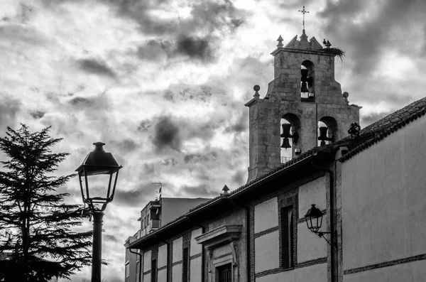 Vista Uma Igreja Românica Cidade Palencia Espanha Imagem Preto Branco — Fotografia de Stock