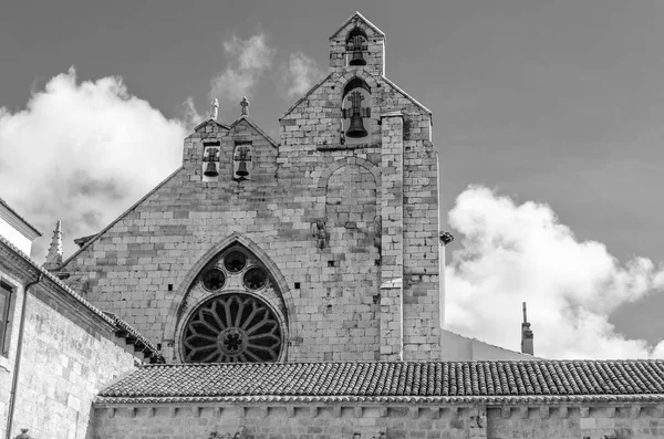 Vista Uma Igreja Românica Cidade Palencia Espanha Imagem Preto Branco — Fotografia de Stock