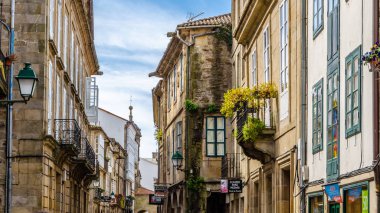 Santiago De Compostela, İspanya - 3 Nisan 2015: Kentsel sahnede Santiago de Compostela, Galiçya, İspanya