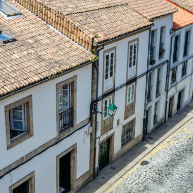 Santiago De Compostela, İspanya - 3 Nisan 2015: Kentsel sahnede Santiago de Compostela, Galiçya, İspanya