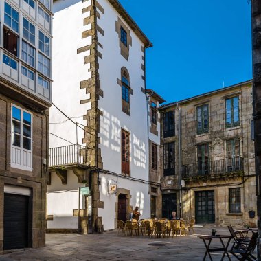 Santiago De Compostela, İspanya - 4 Nisan 2015: Kentsel sahnede Santiago de Compostela, Galiçya, İspanya