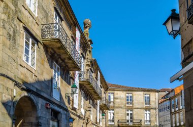 Santiago De Compostela, İspanya - 4 Nisan 2015: Kentsel sahnede Santiago de Compostela, Galiçya, İspanya