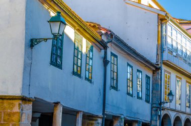 Santiago de Compostela, İspanya, renkli resimde mimarisinde