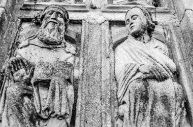 Mimari detay, Santiago de Compostela Katedrali, İspanya, siyah beyaz resim cephe