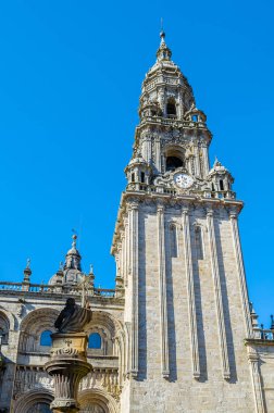 Dini mimari, Santiago de Compostela katedrali, İspanya 'daki hac yeri.