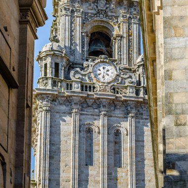 Dini mimari, Santiago de Compostela katedrali, İspanya 'daki hac yeri.