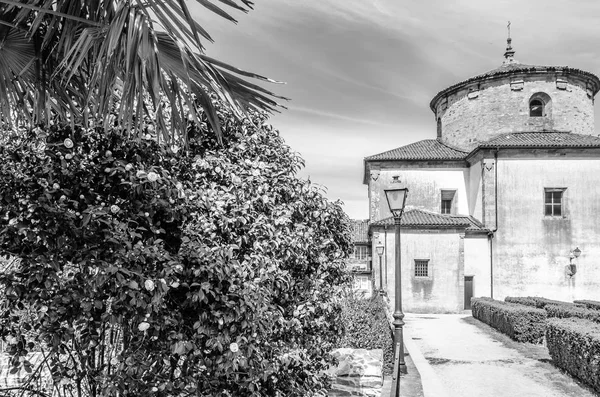 サンティアゴ コンポステーラ ガリシア 北スペイン 黒と白のイメージの教会 — ストック写真