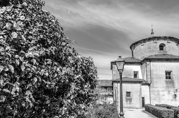 サンティアゴ コンポステーラ ガリシア 北スペイン 黒と白のイメージの教会 — ストック写真