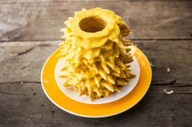 Ağaç kek. Baumkuchen, ne zaman? Geleneksel Almanya ve Litvanya katmanlı pasta