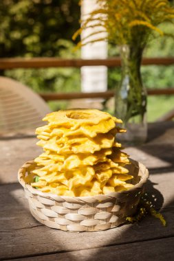 Ağaç kek. Baumkuchen, ne zaman? Geleneksel Almanya ve Litvanya katmanlı pasta