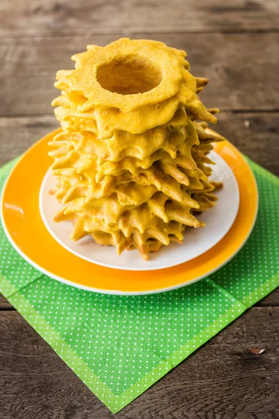 Ağaç kek. Baumkuchen, ne zaman? Geleneksel Almanya ve Litvanya katmanlı pasta