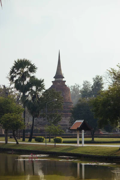 Gyönyörű Táj Ősi Templom Sukhothai Historypark Sukhothai Thaiföld — Stock Fotó