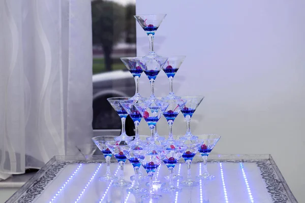 Copas de vino en la fiesta . — Foto de Stock