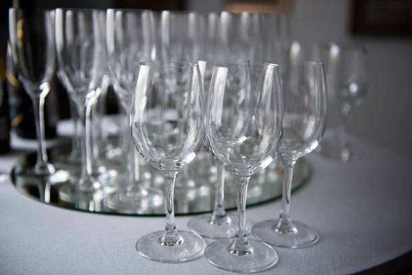 Copas de vino en la fiesta . — Foto de Stock