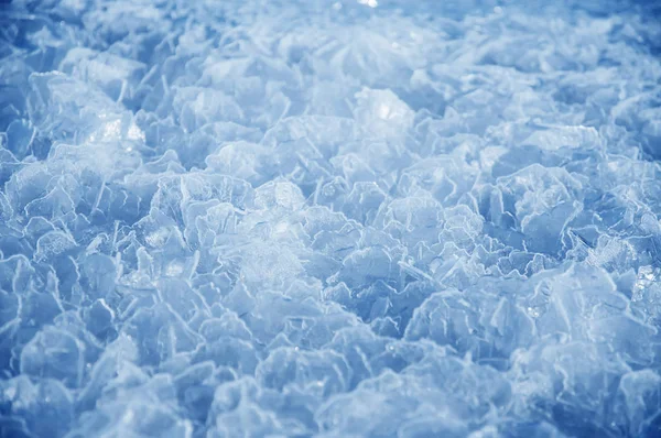 고체 결정의 얼음 매크로 배경에서 냉동 물. — 스톡 사진