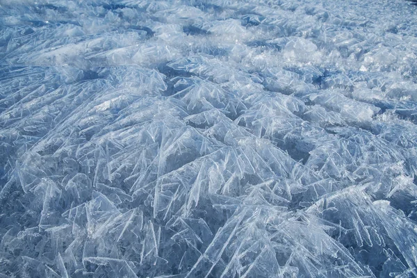 Agua congelada en hielo macro fondo de cristales sólidos . —  Fotos de Stock