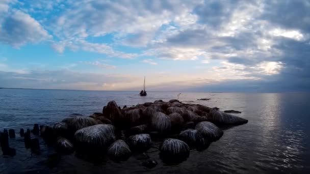 Північний Пірс Вітрильник Північне Море Заході Сонця Північний Старий Причал — стокове відео