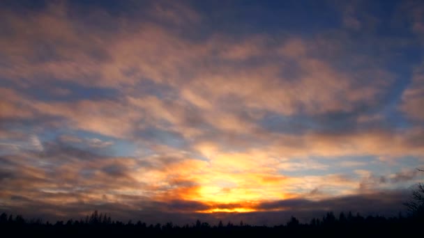 Bulutlarda Gün Batımı Doğa Güzel Bir Gökyüzü — Stok video