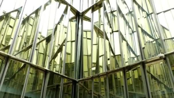 Стеклянная Архитектурная Башня Современное Здание Стеклянными Стенами — стоковое видео