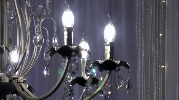 Grand Lustre Luxe Cristal Suspendu Dans Palais Lampes Éclairage Vintage — Video