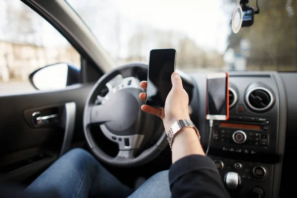 Man Uses Mobile Phone Application Car Journey — Stock Photo, Image