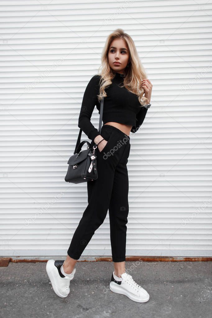 Crop Top Negro Y Pantalón Blanco Camisa Negra Pantalon Negro Y