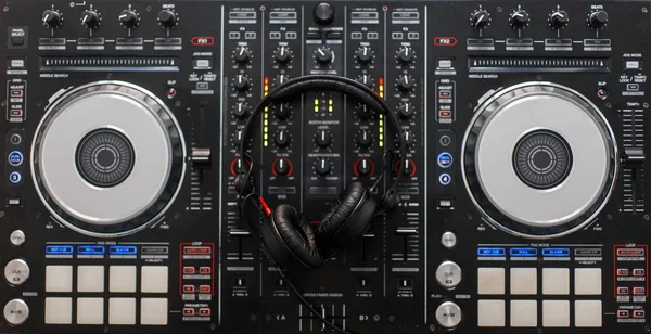 Audio Mixing Controller Professional Headphones Tools Top View — Stock Photo, Image