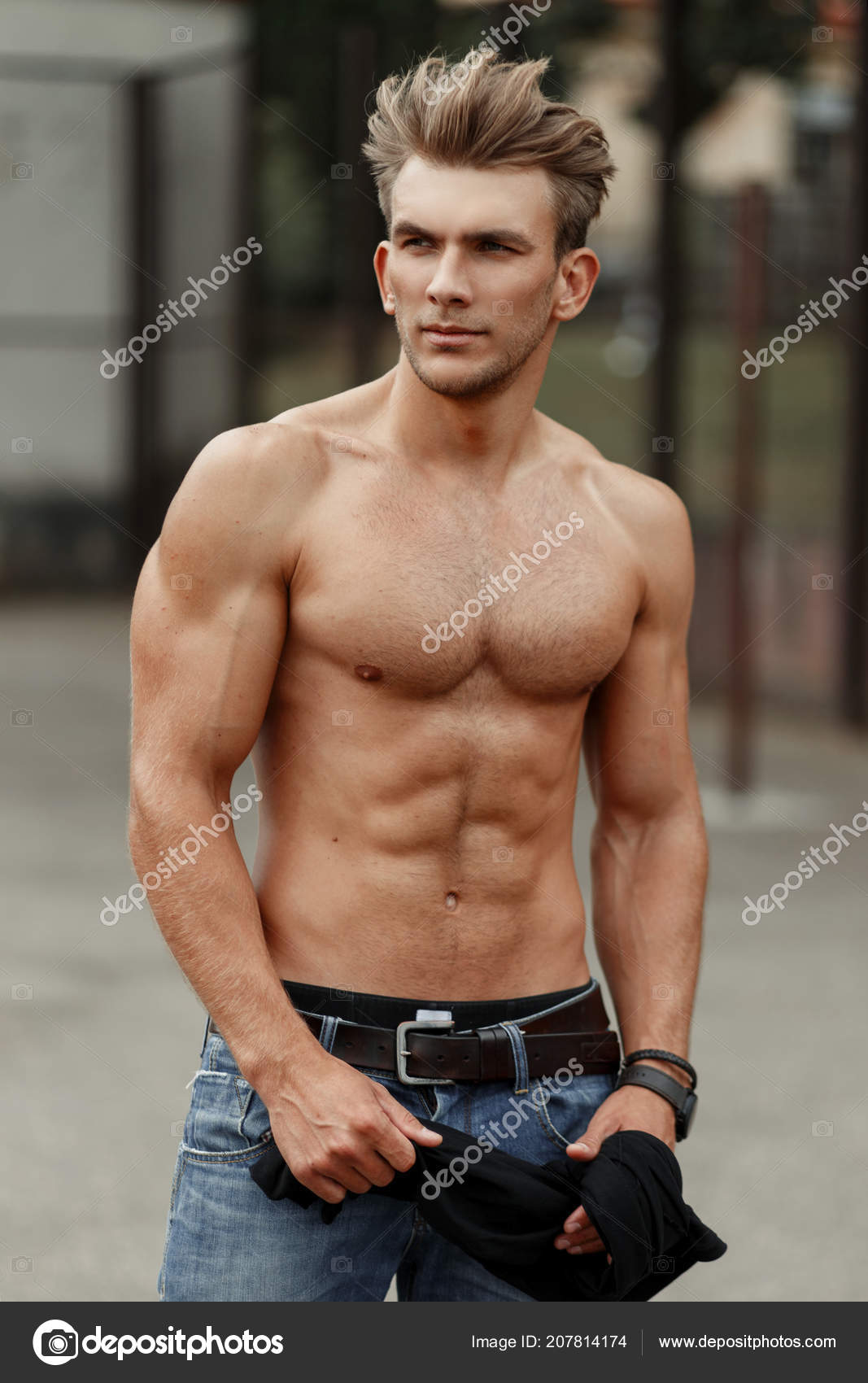 Fashionable Handsome Young Man Healthy Fitness Body Muscles Street Stock  Photo by ©alonesdj 207814174