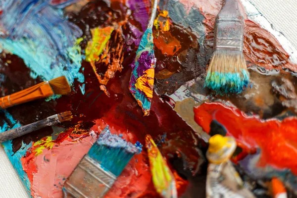 Sanatçı Kümesi Fırçalar Yağlı Boya Arka Plan Üzerinde Yalan Aracı — Stok fotoğraf