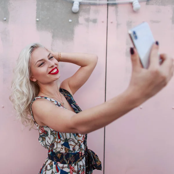 Beautiful Young Funny Girl Smile Stylish Dress Makes Selfie Smartphone — Stock Photo, Image