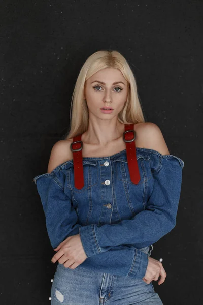 Portrait Pretty Sexy Young Blonde Woman Stylish Denim Clothes Her — Stock Photo, Image