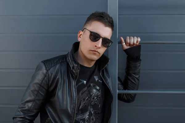 Young Hipster Man Sunglasses Sunglasses Black Trendy Jacket Black Sweatshirt — Stock Photo, Image