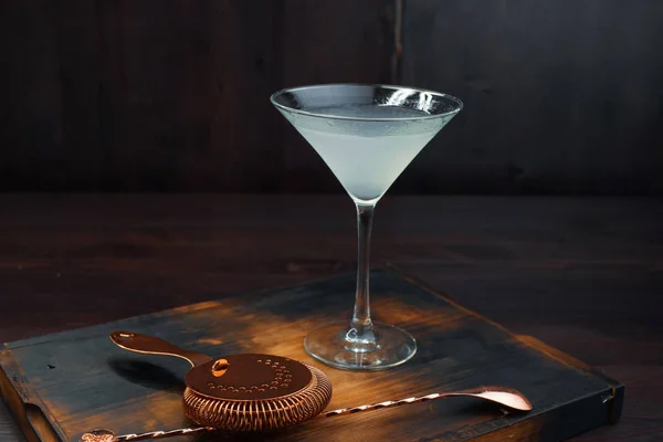Gustoso Cocktail Alcolico Margarita Con Tequila Elegante Bicchiere Sul Tavolo — Foto Stock