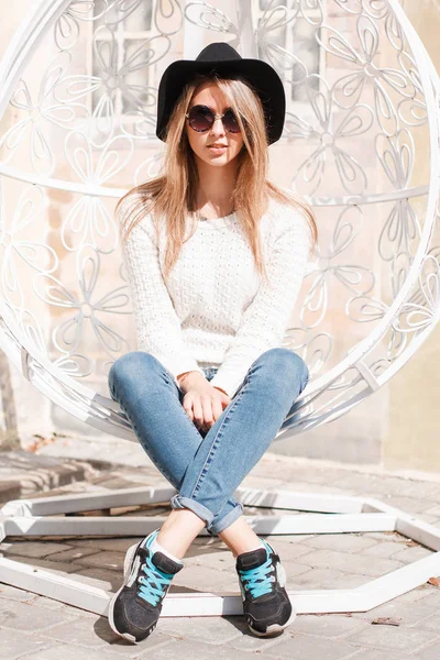 Young Stylish Hipster Woman Sunglasses Fashionable Spring Clothes Sitting Metal — Stock Photo, Image