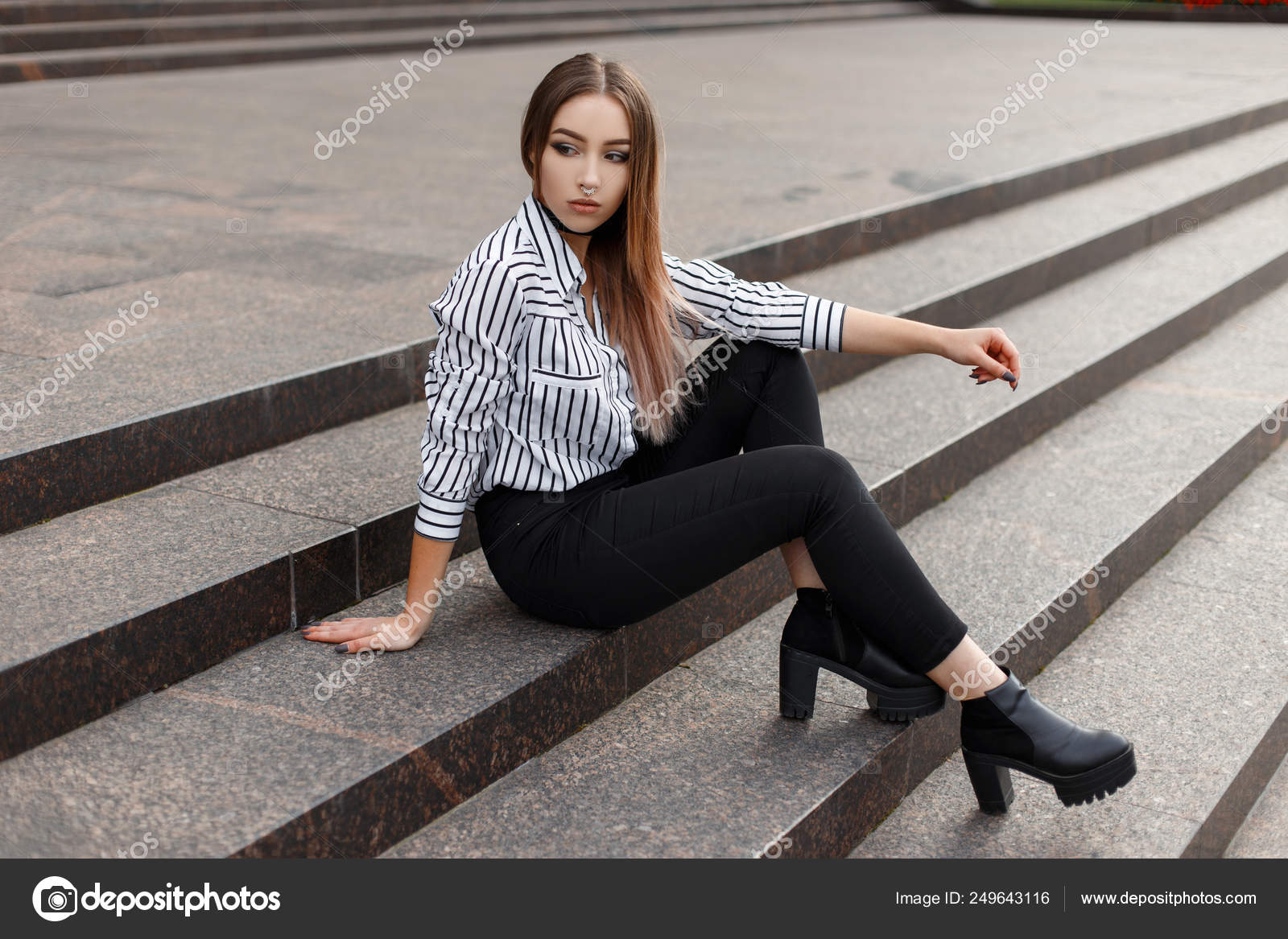 stylish black jeans for girls