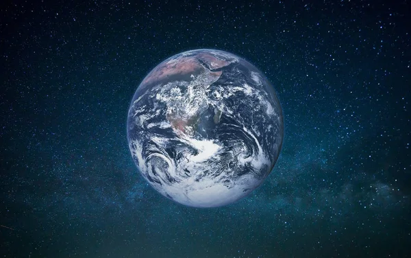 Planeta Země v otevřeném prostoru na pozadí galaxie — Stock fotografie