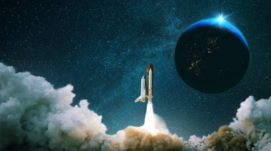 Roket gezegenle birlikte uzaya çıkıyor. Uzay aracı uzay görevi gerçekleştirir. Gemi yıldızlı gökyüzüne çıkar.