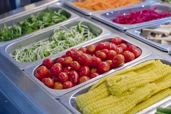 Salade Bar Met Groenten Het Restaurant Gezonde Voeding — Stockfoto