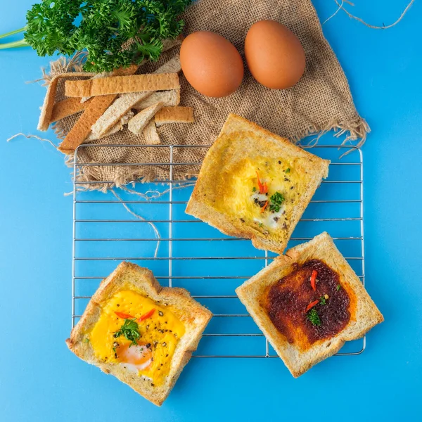 Variedade Pão Torrado Com Coberturas Saborosas Alimentos Saudáveis Para Lun — Fotografia de Stock