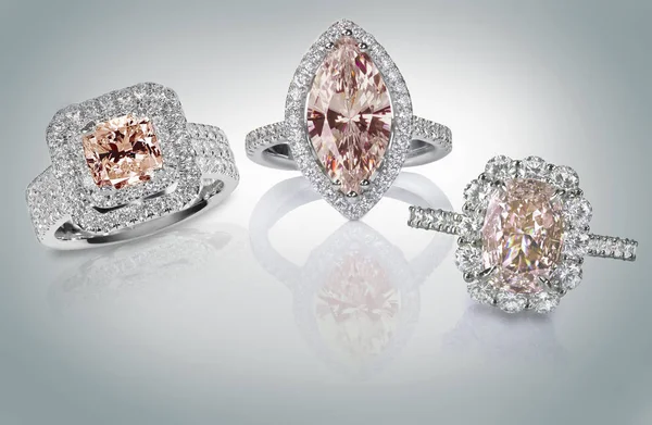 Peach Pink Morganite Hermoso Anillo Compromiso Diamantes Piedra Preciosa Talla — Foto de Stock