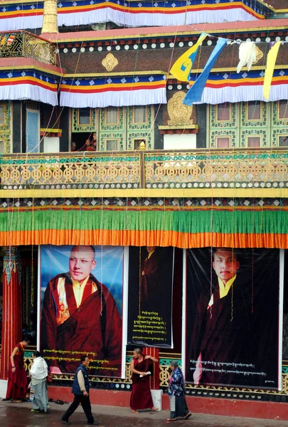 Imagens Gigantes Xvii Galwang Karmapa Ogyen Drodul Thinley Dorje Foram — Fotografia de Stock