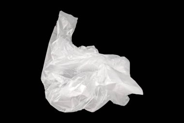 Plastik torba siyah arkaplanda izole edildi