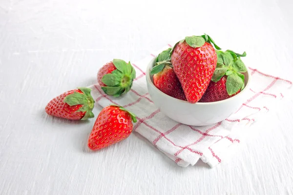Heap Fresh Strawberries Ceramic Bowl Rustic White Wooden Background Top — Stock Photo, Image
