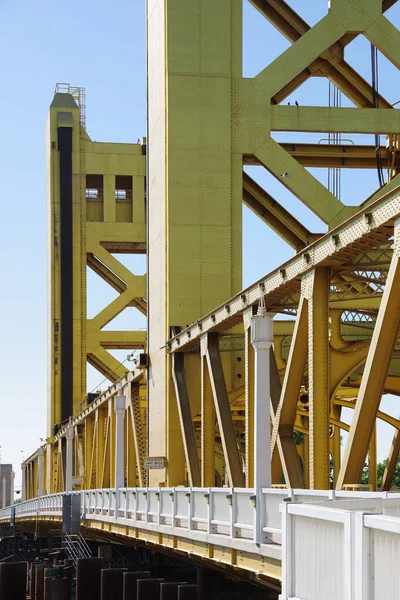Sectional View Movable Street Tower Bridge Sacramento River Bright Summer — Stock Photo, Image