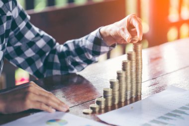 para, iş fikri el koydu