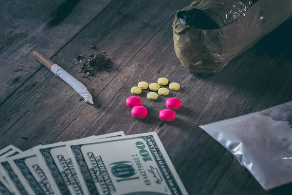 Hard Drugs Wooden Table — Stock Photo, Image