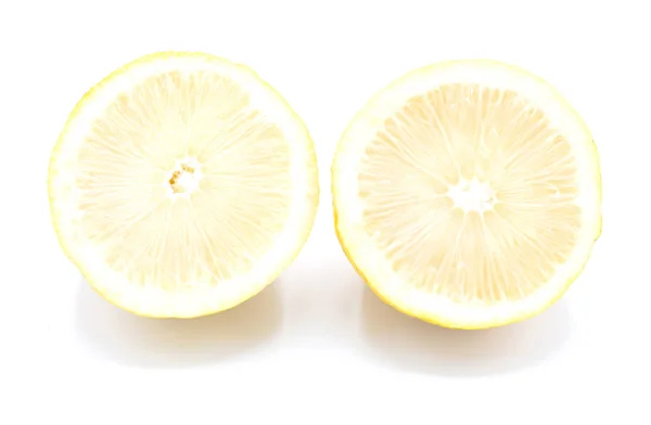 Hälften Lime Citrusfrukter Kalk Skär Isolerade Vit Bakgrund Skivad Lime — Stockfoto