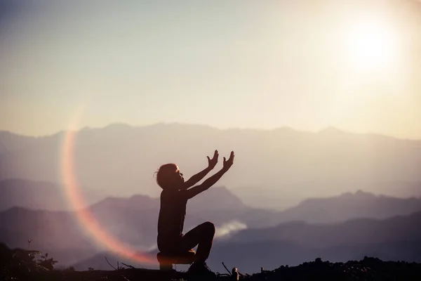 Silhouette Illustration Man Praying Beautiful Landscape — Stock Photo, Image