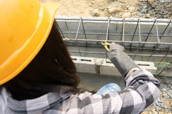 Trabajadores de la construcción o trabajadores con mayor demanda en el futuro —  Fotos de Stock